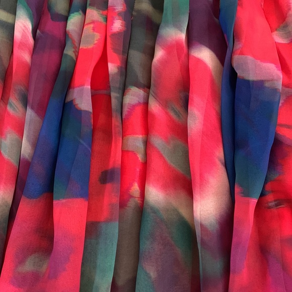 Express flowy skirt - Picture 2 of 4